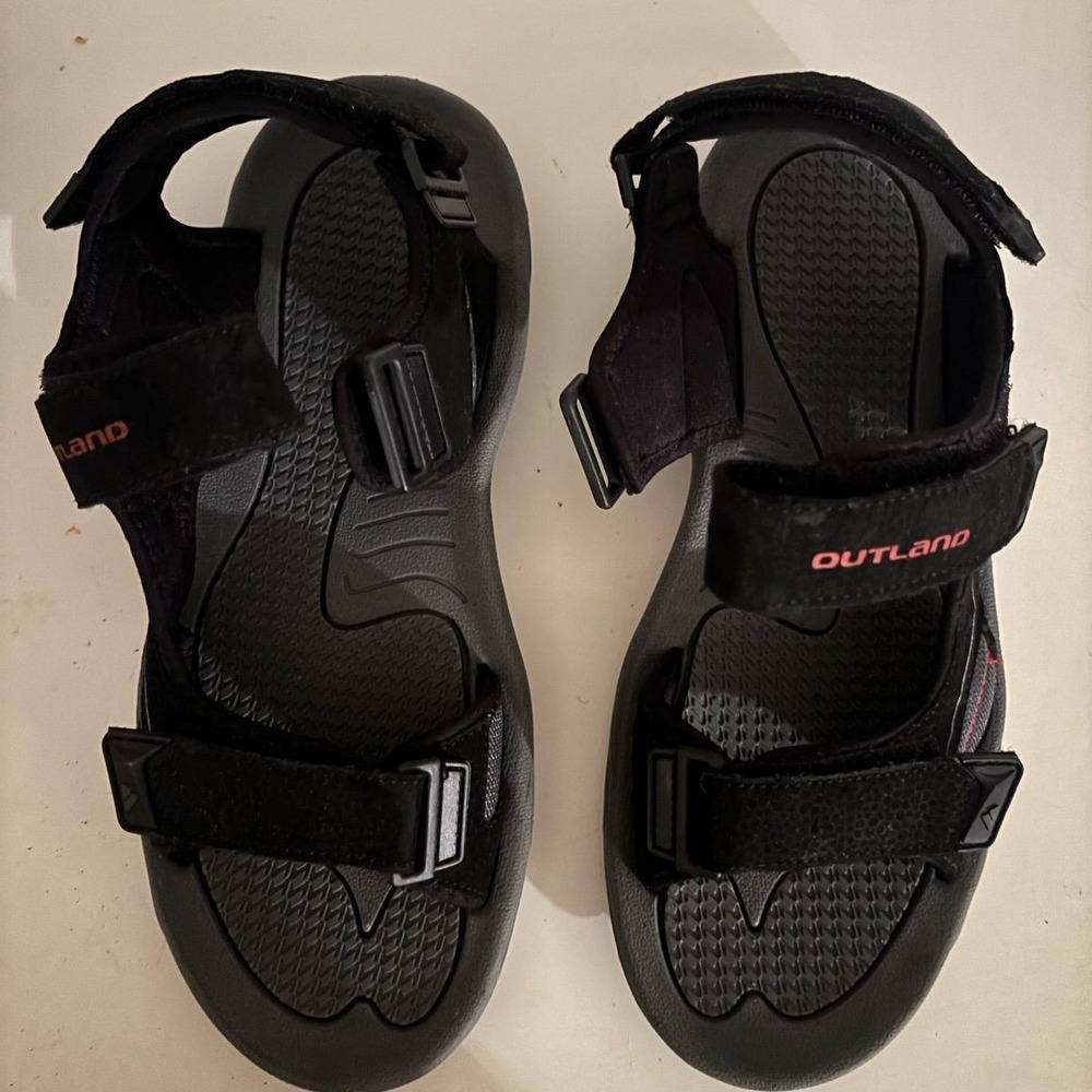 Outland Men's‎ sandals (9)